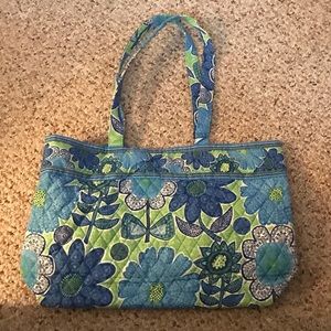 Vera Bradley Get Carries Away Tote